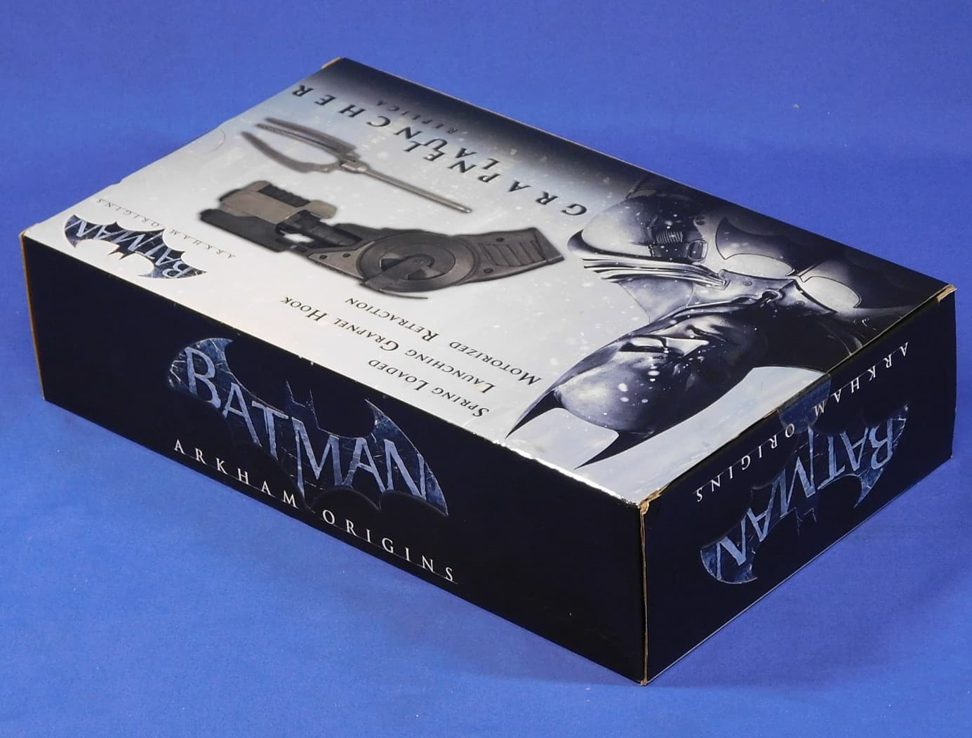 BATMAN ARKHAM ORIGINS NECA GRAPNEL LAUNCHER REPLICA 4
