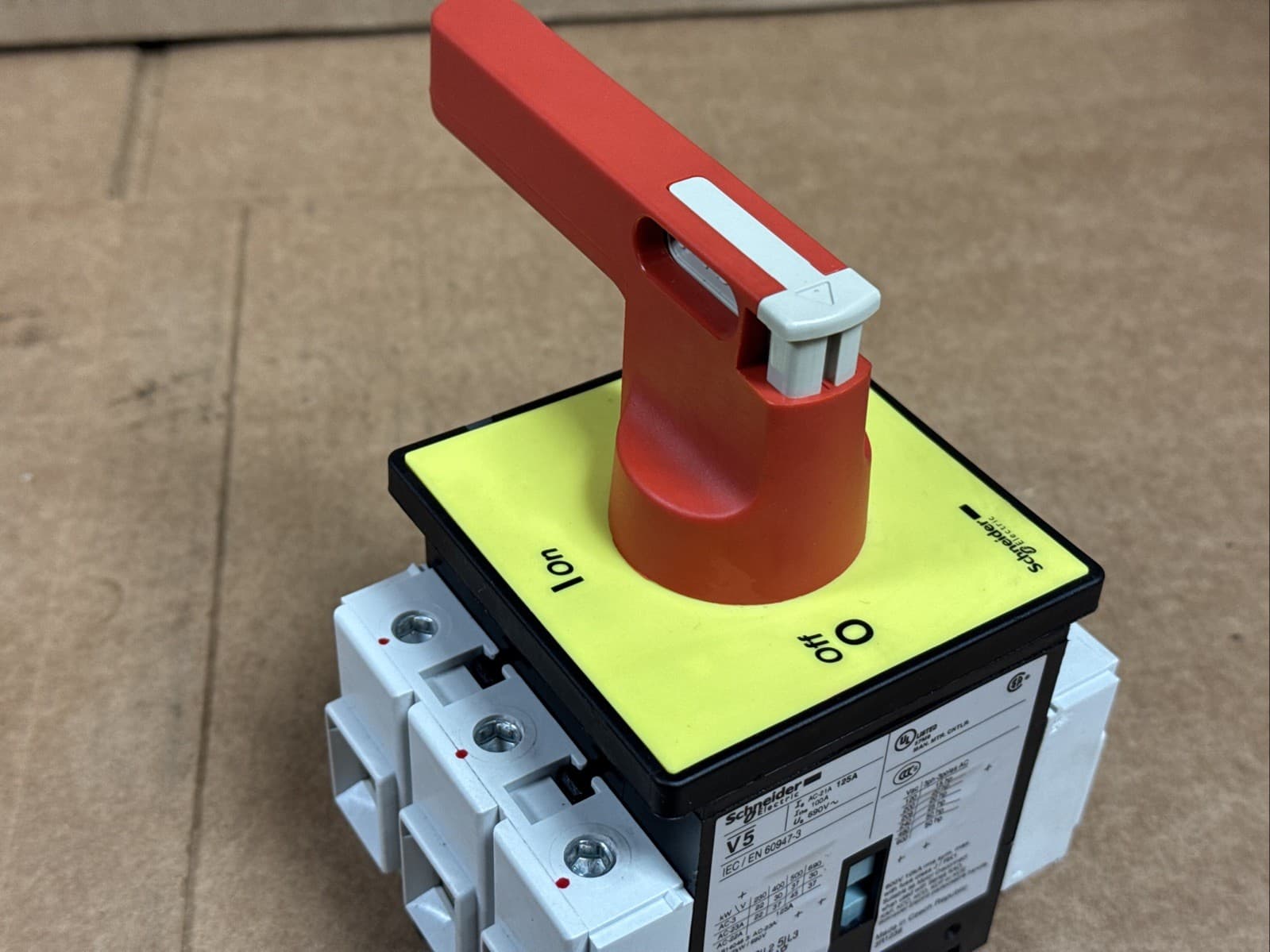 NEW SCHNEIDER ELECTRIC V5 Manual Disconnect Motor Controller 125A 690V FAST SHIP 3