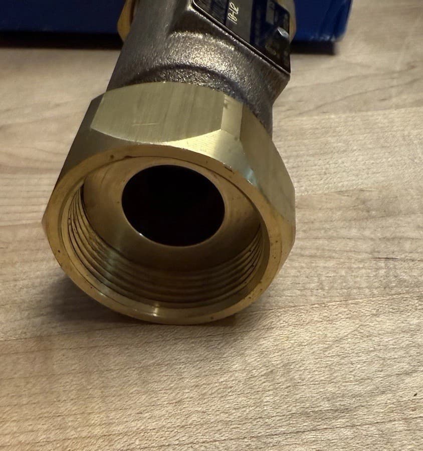 WATTS 1-1/4 x 1 LF7 10-U2 0792066 LEAD FREE DUAL CHECK VALVE/ BACKFLOW PREVENTER 3