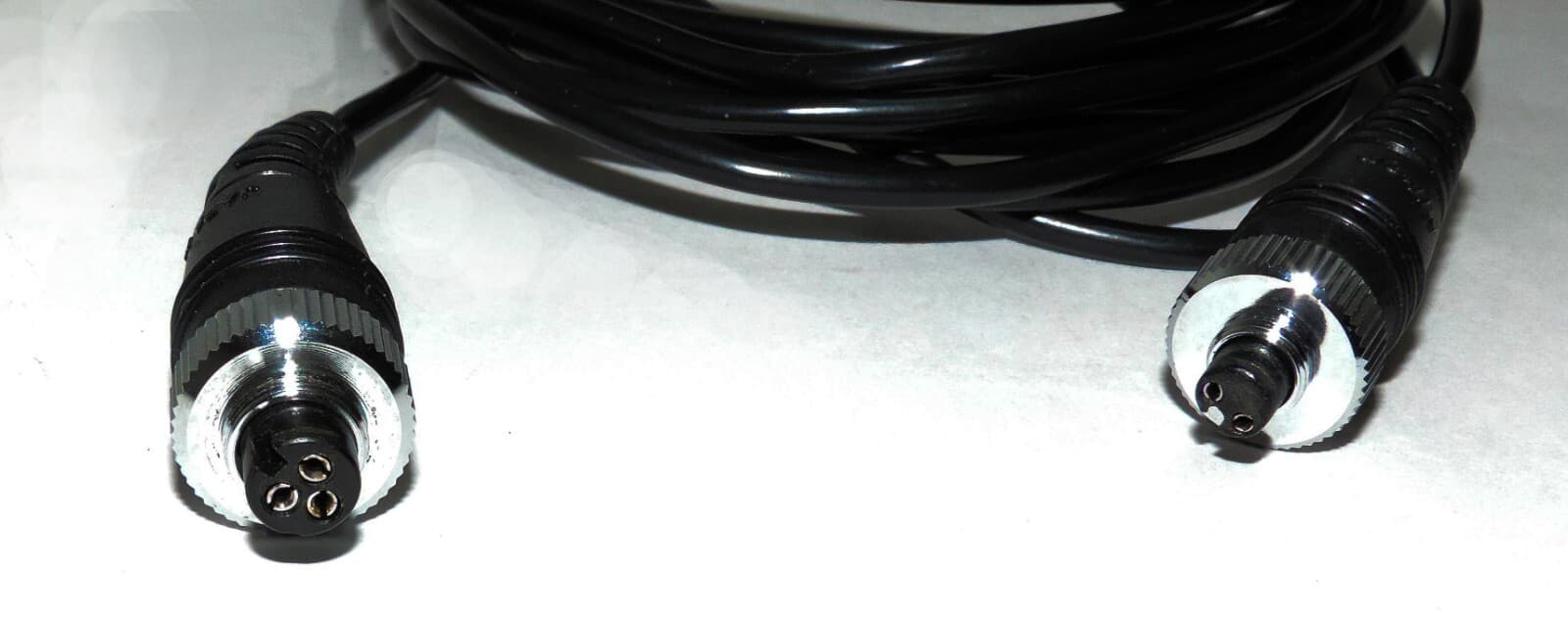 Genuine Nikon MC-11 External Cord F3/F4S/MA4/MD4/MB-22 AC DC Power Converter. 2