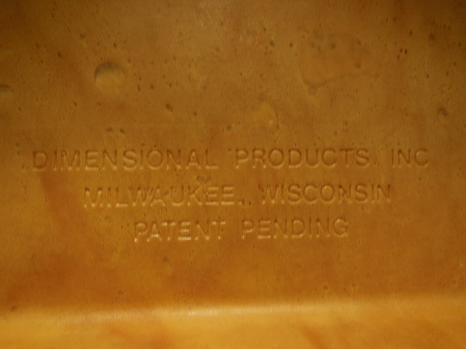 VINTAGE SCHLITZ FAUX WOOD BEER BARREL KEG END WALL ADVERTISING SIGN 19 1/4" 3