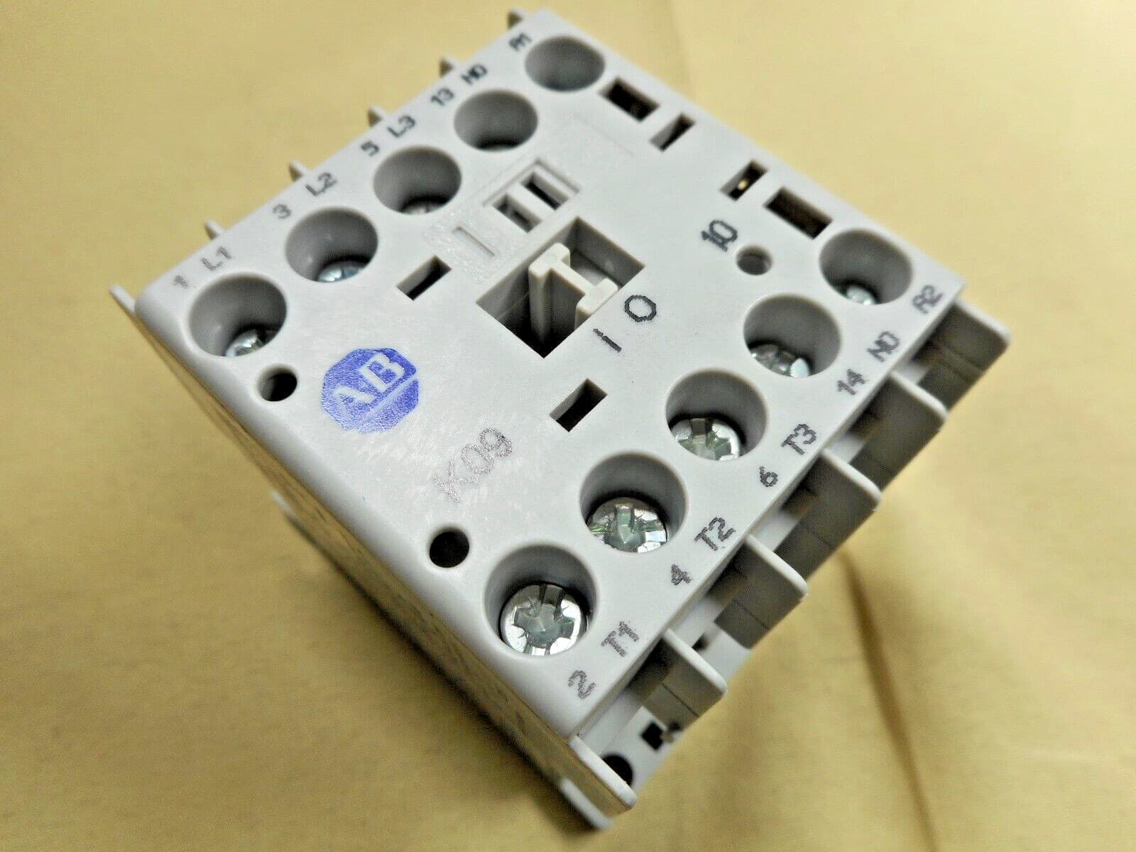 Allen Bradley 100-K09D10 contactor (NIB) 2