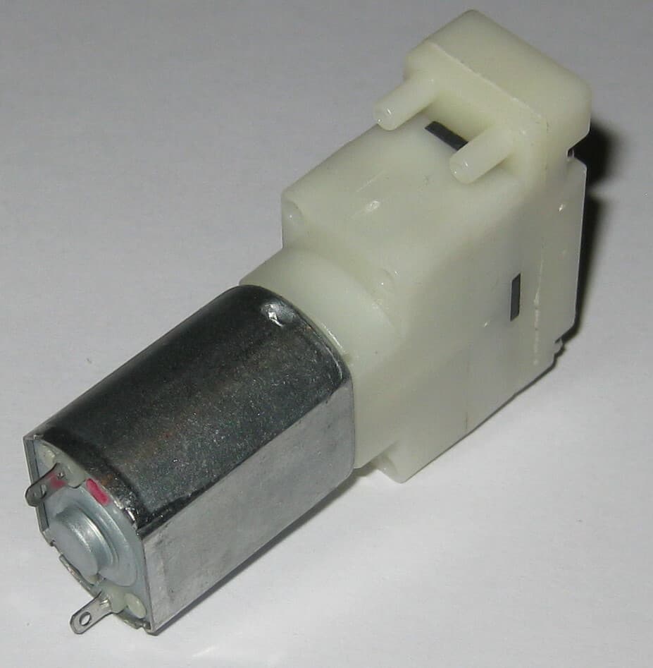 Mini Air Pump - 6V DC - 18 PSI Pressure - 8 PSI Vacuum - 0.5 L/min Flow - 700 mA 3