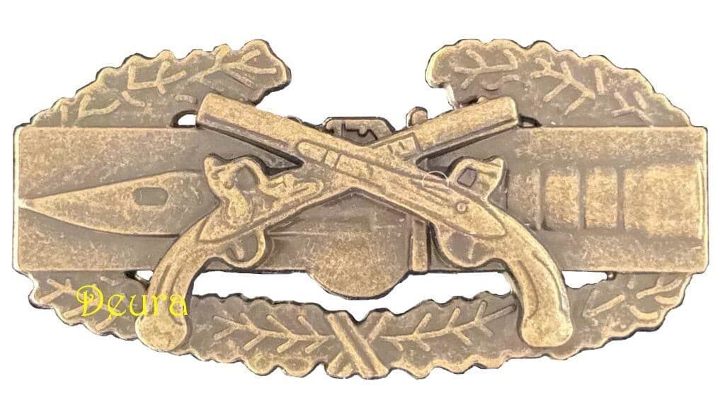 Military Police Combat Action Badge US Army MP CAB Pistols Insignia Antique Pin 3