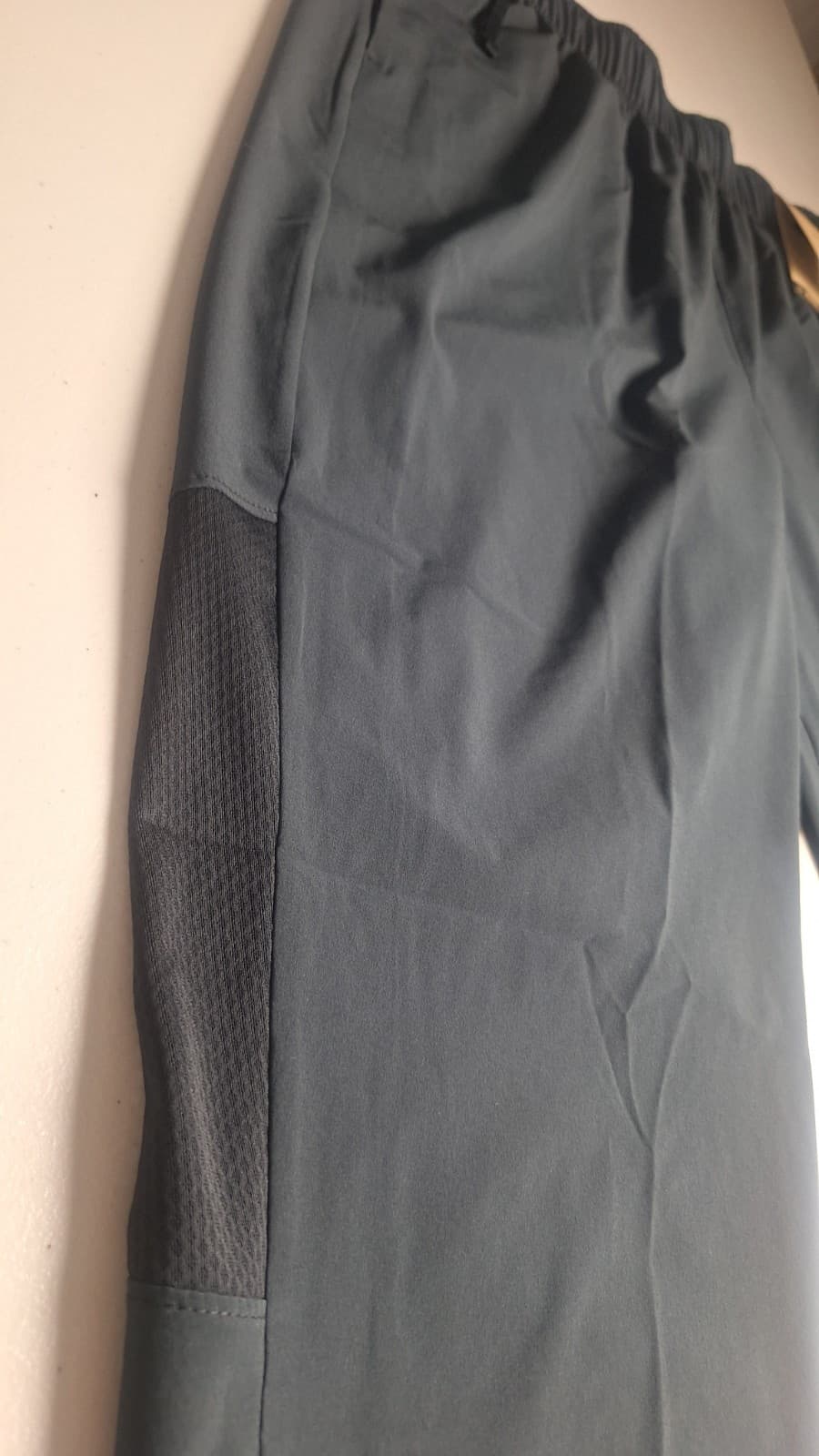 Nike Fast Dri-Fit Running Pants Women's Size L FB7029-010 Black NWT 7/8 Length 5