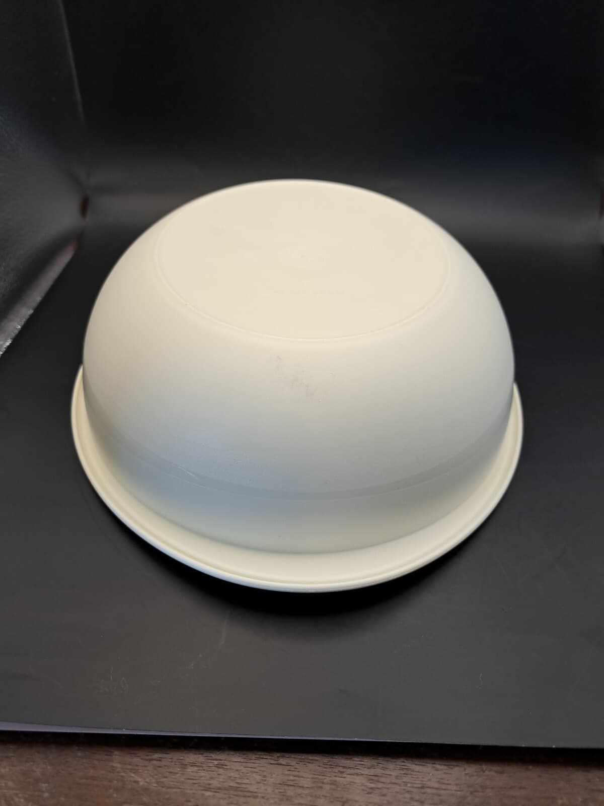 Tupperware 5006 Microwave Heat and Serve Insulated Oval Bowl 2.1 Liter 3 Pc. 6