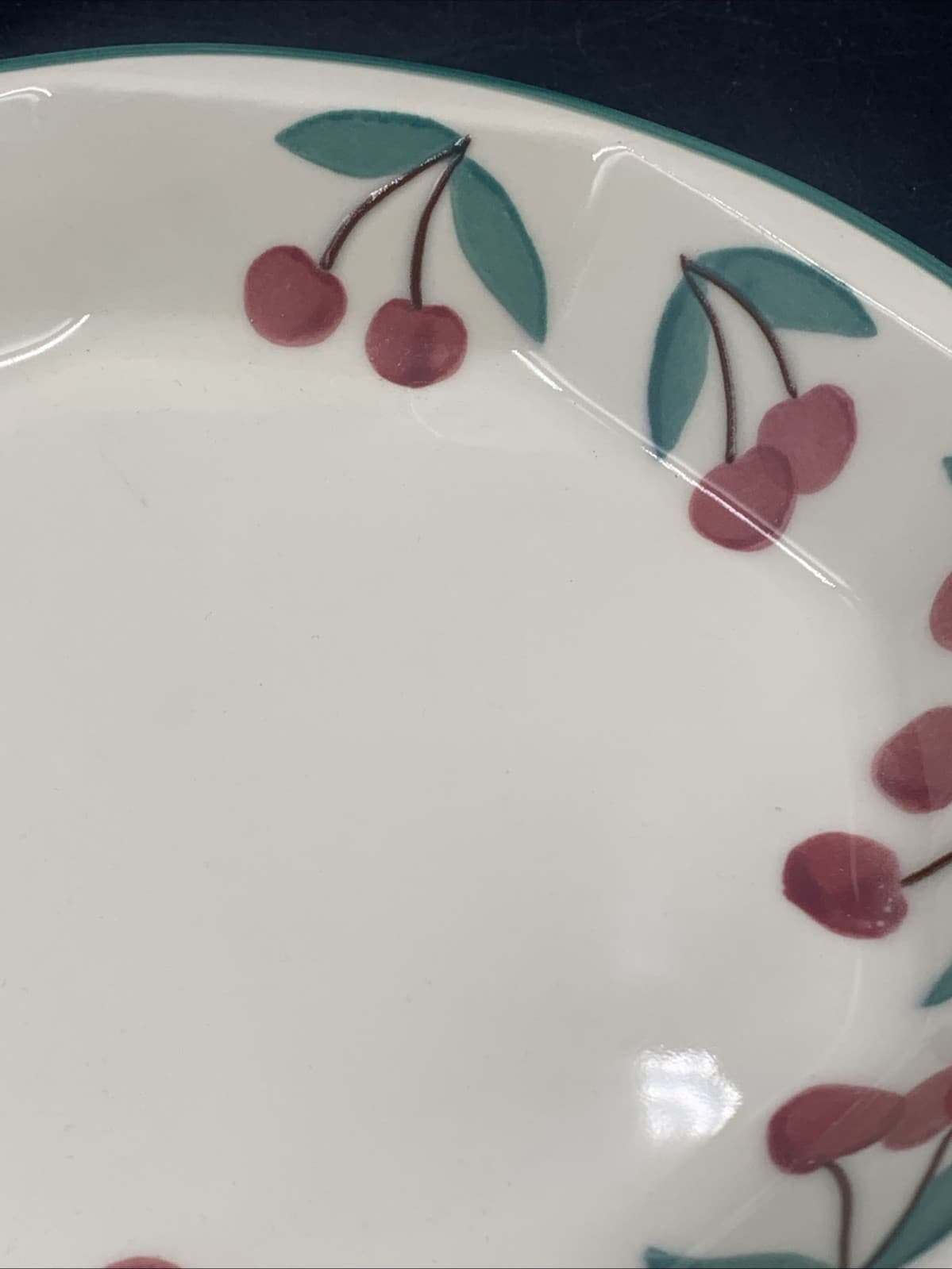 Hartstone Pottery Cherries  Pie Serving Baking Plate Dish Red Green Cherries 6