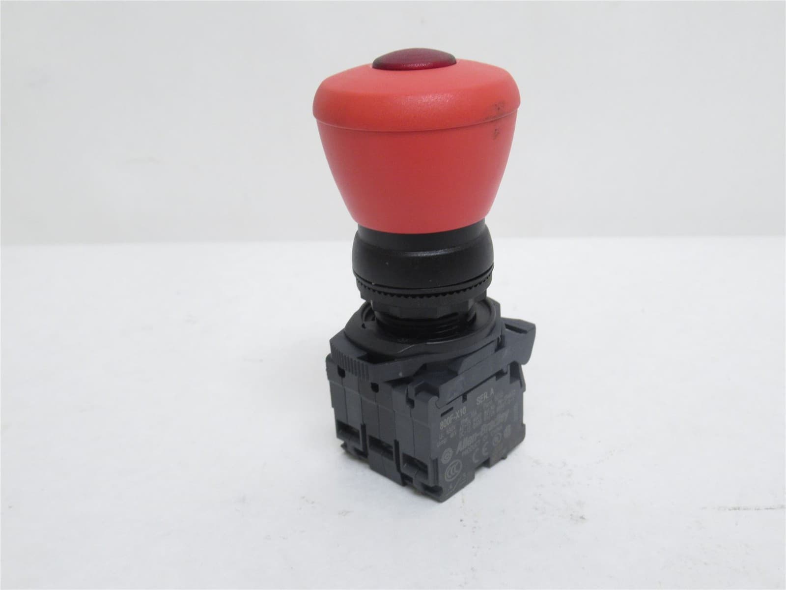 237953 New-No Box; Vemag PPI200001725 Momentary Push Button Assembly; 10A; 600V