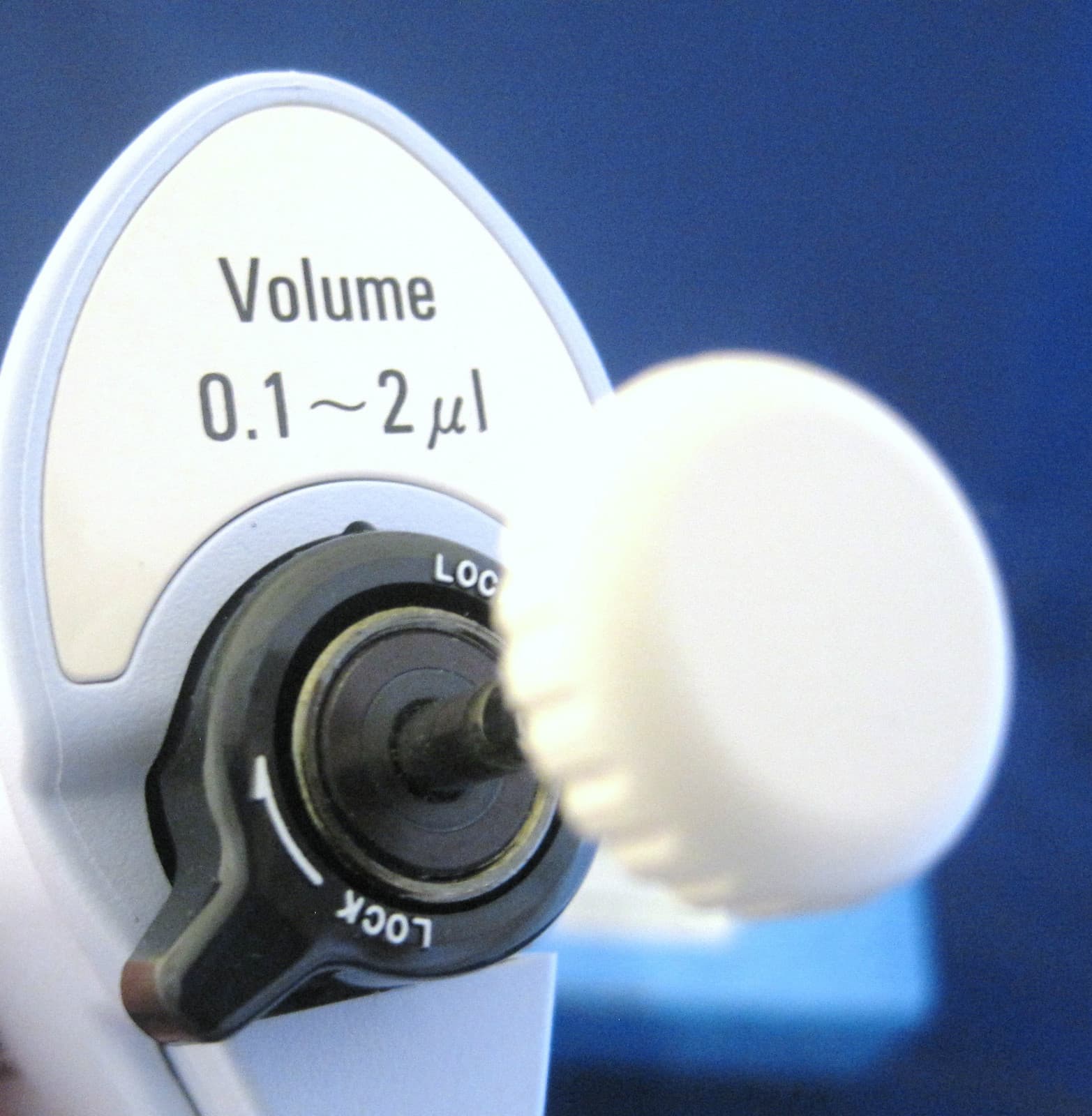 0.1-2.0uL Oxford Benchmate II Micro Pipette Single Channel Adjustable Volume P2 3