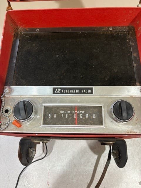 Vintage Automatic Radio For Tractor Fender AM W Antenna Untested. 2