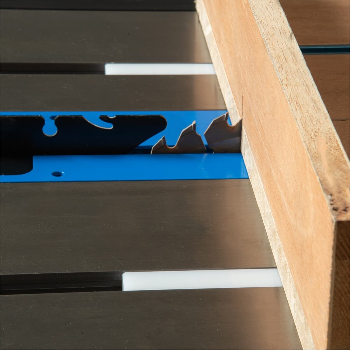 POWERTEC HDPE Miter Bar for Table Saw Sled 3/4" x 3/8" x 36", 4PK (71636-P2) 5