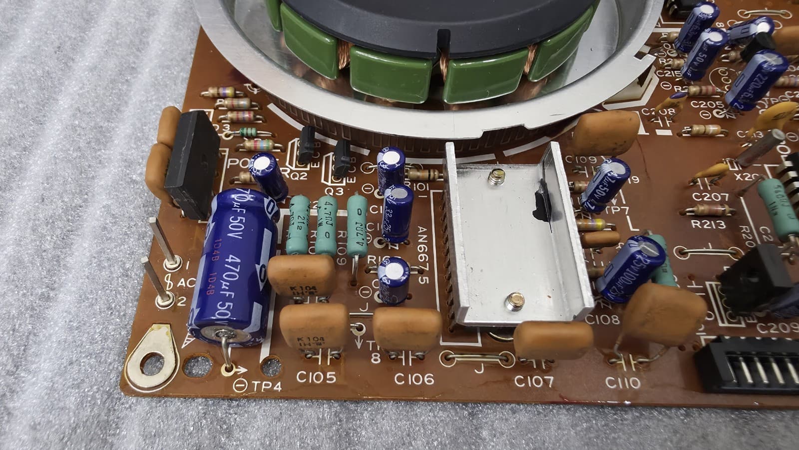 Technics sl1200, sl1210 mk2. Main pcb/motor  2