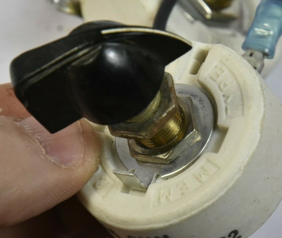  Memcor Rheostat Resistor 200 ohms, 25 Watt, 0.35 Amp, + knob, fan speed control 2