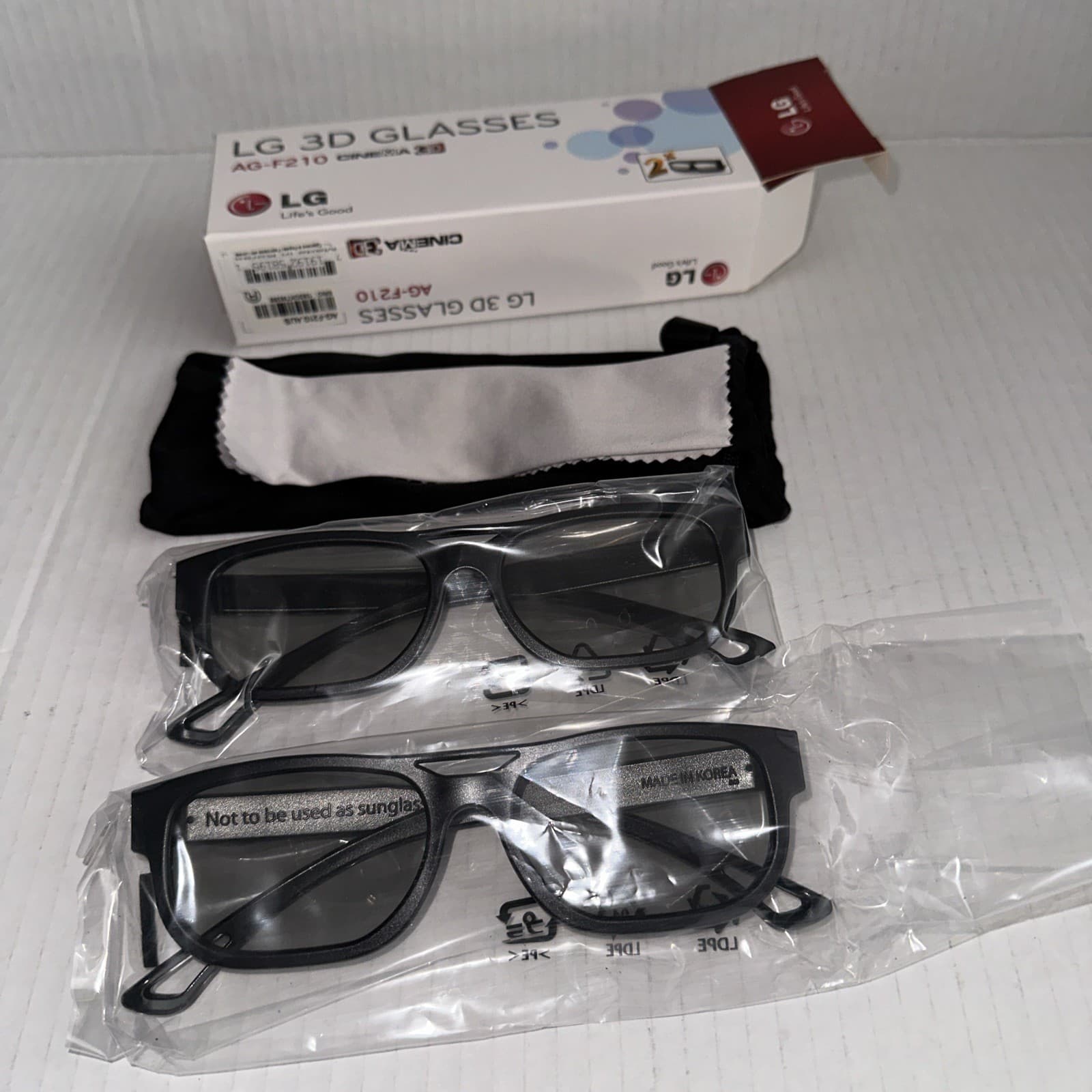 LG Cinema 3D Glasses AG-F210 2 Pairs In Box.  - NEW - Stocking stuffer Gift Idea 2