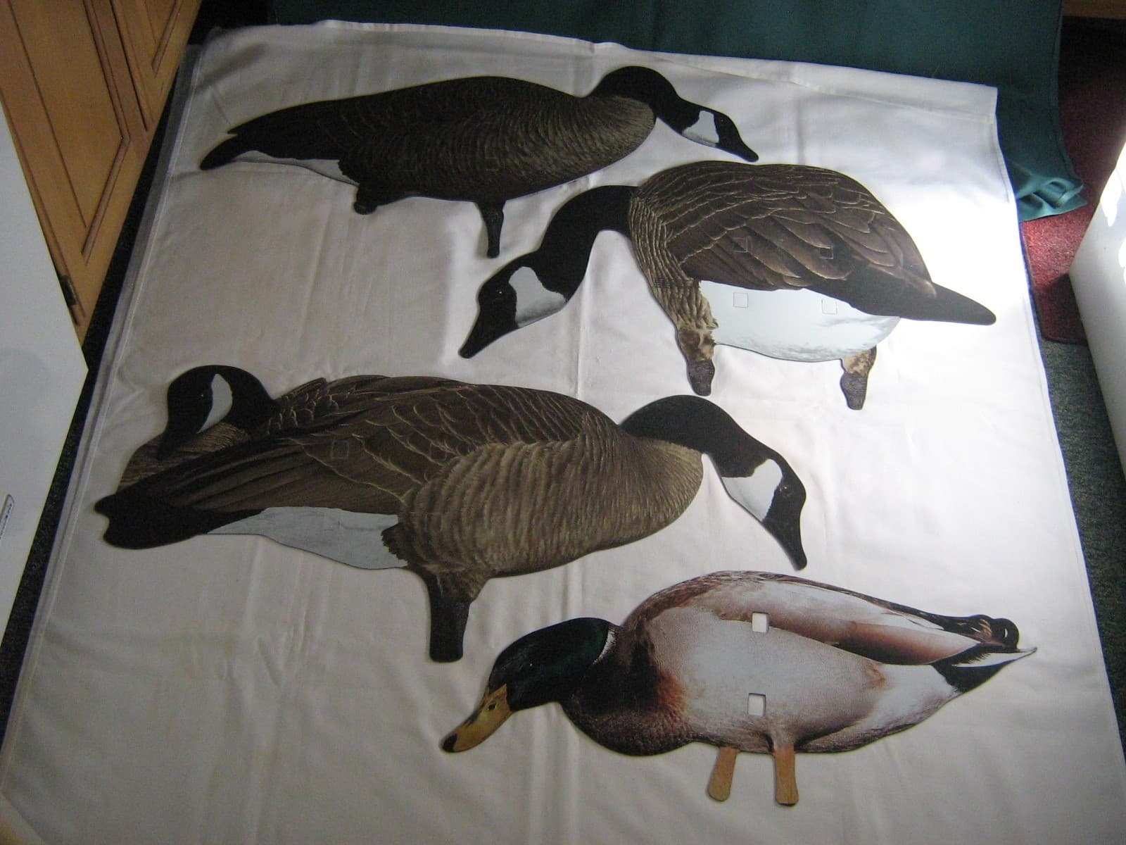 CANADA GOOSE DECOYS OUTLAW SUPER MAGNUM 2002 Set of 6 w/ Extra Stakes  *New* 4