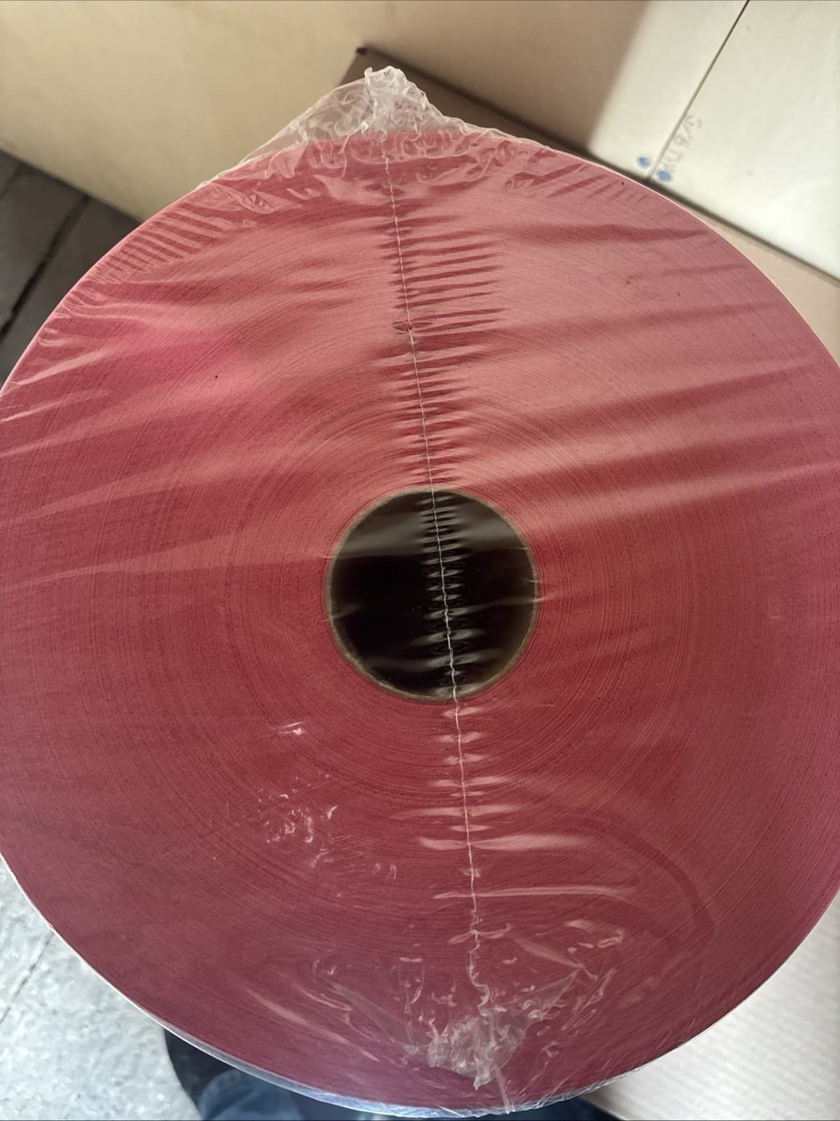 WypAll 41055 Heavy Duty X80 Red Cloths: One Jumbo Roll of 475 Sheets 3