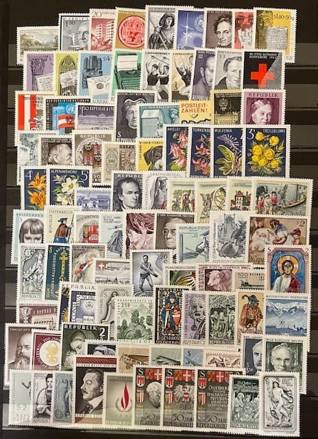 AUSTRIA - 600 Commemorative STAMPS - ALL DIFFERENT - Very Nice Collection - MNH 5