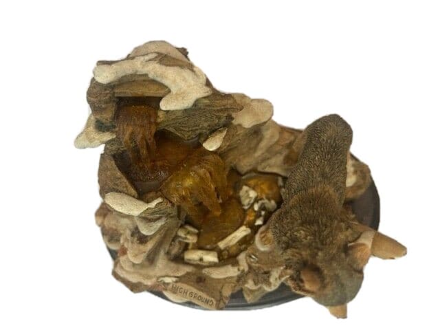 Country Artists High Ground Wolves Figurine w/ Attached base - signed K.Sherwin 3