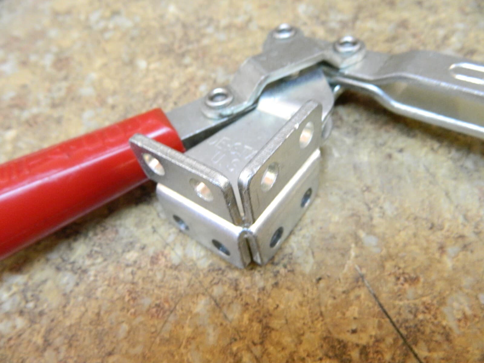 DESTACO   317-U    Vertical Hold Down Clamp   375 Lb Capacity 6