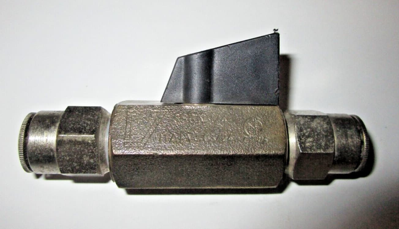 GENERIC Mini Ball Valve 383N 1/2 Used