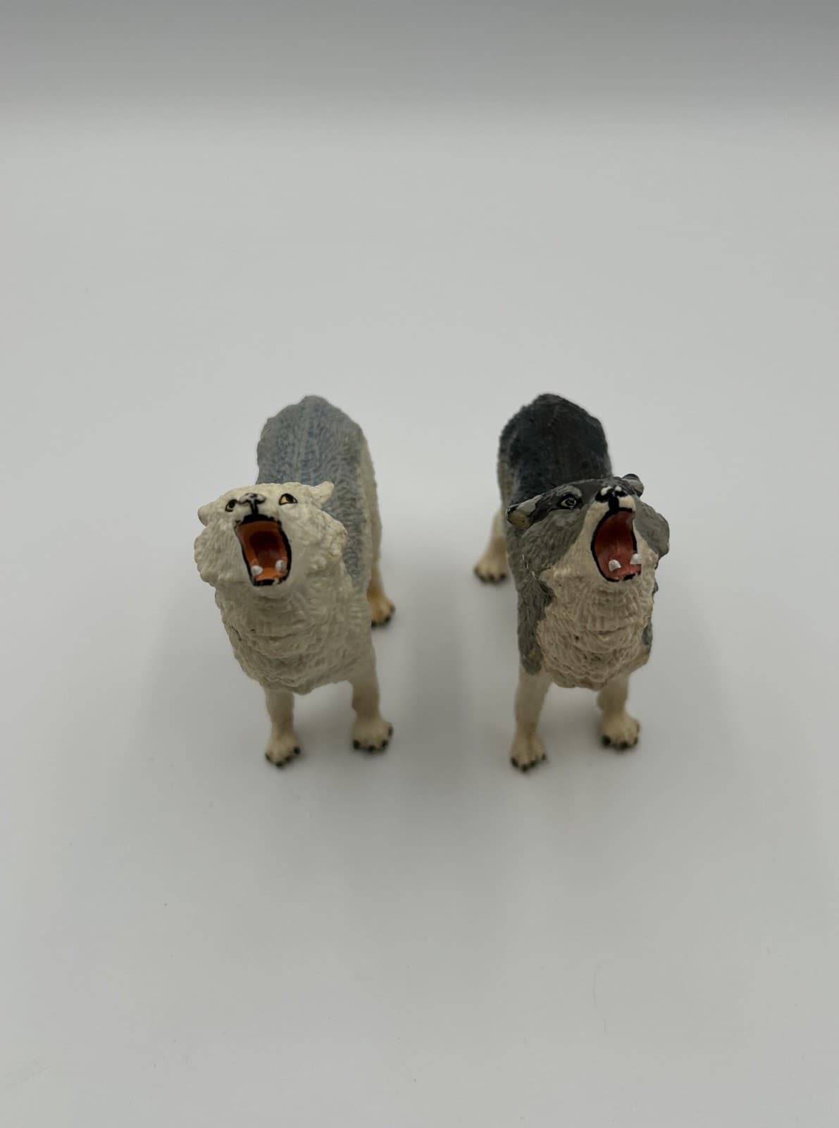 VTG Safari Ltd. Vanishing Timber Wolves Wildlife Animal Figures/5 1990 Adult Pup 2