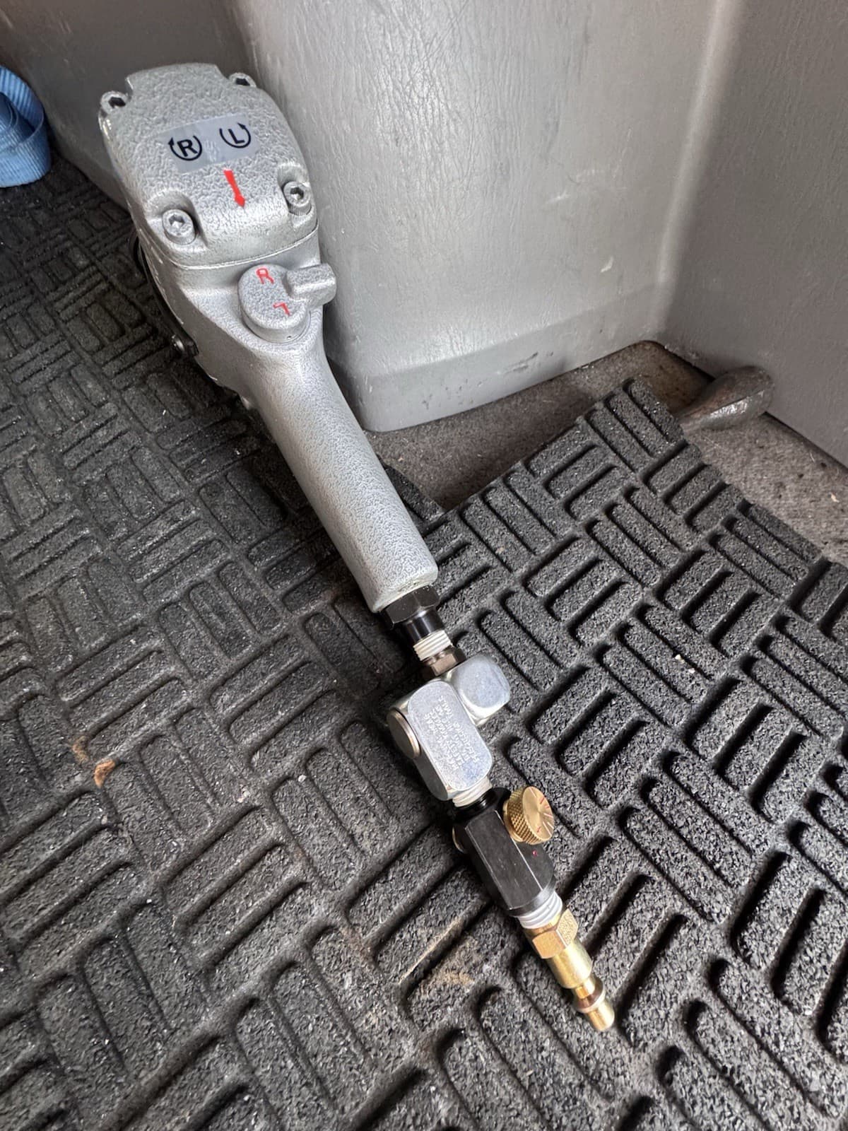 URYU UM-61EK 3/8" AIR IMPACT WRENCH INDUSTRIAL AIR TOOLS 6