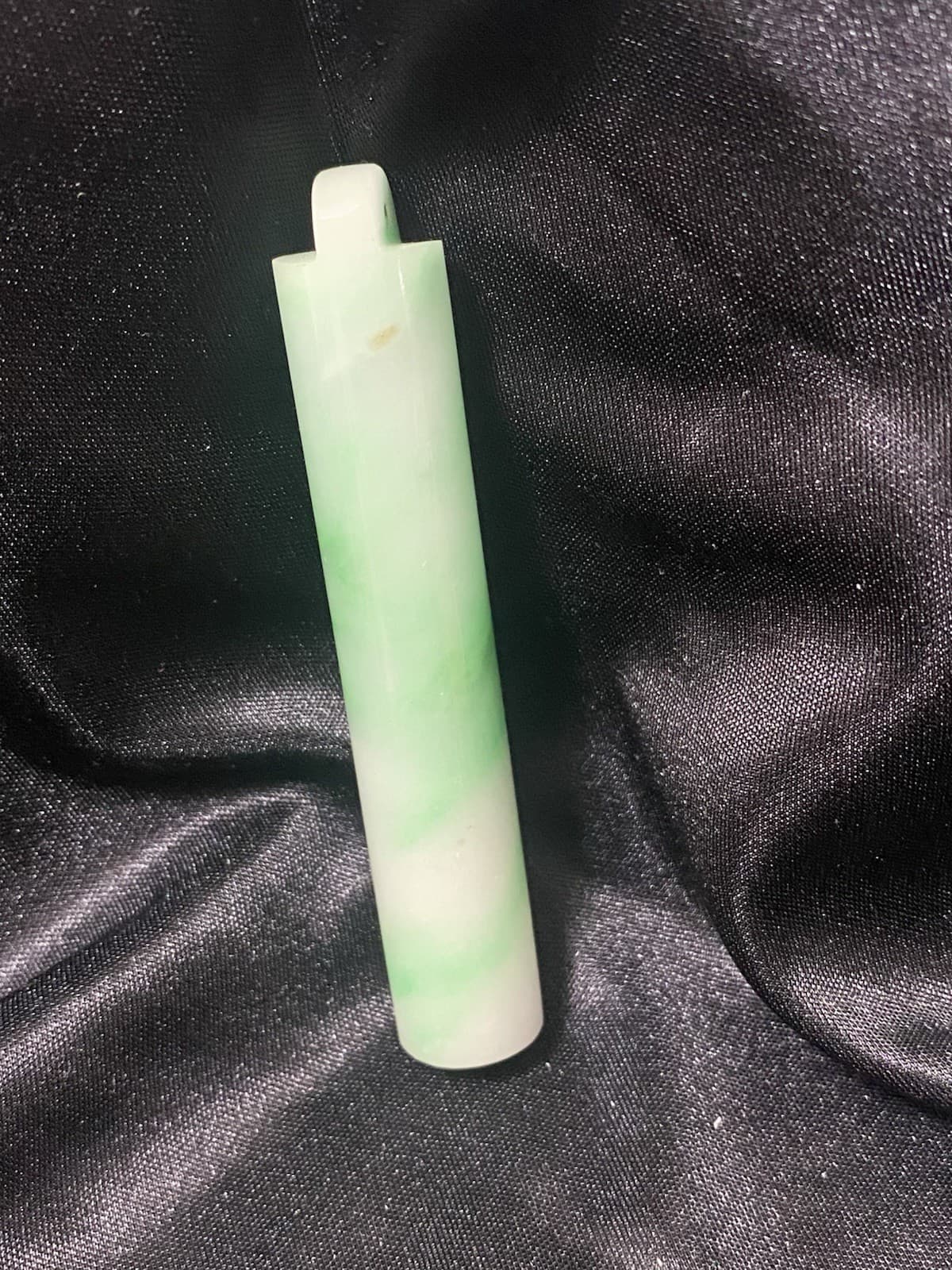 Old Chinese jadeite feather tube, well preserved 2