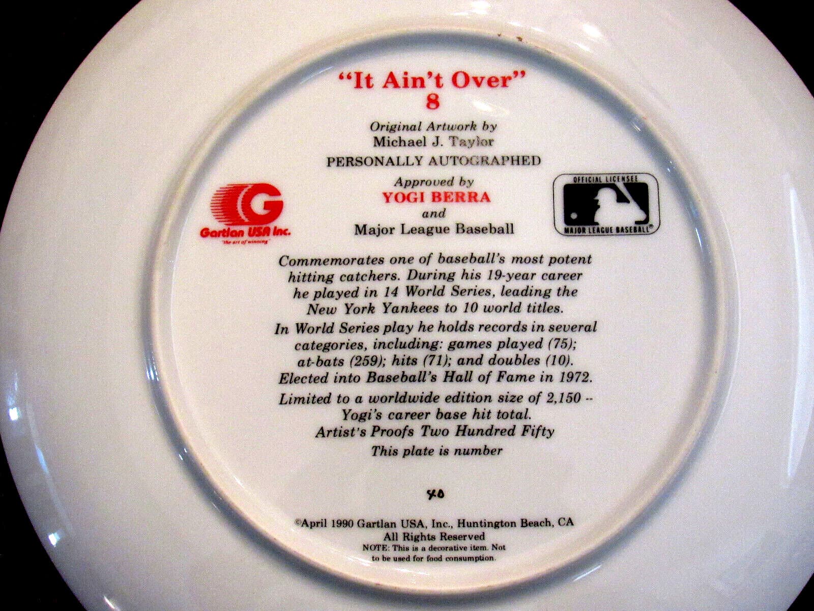 YOGI BERRA YANKEES HOF SIGNED AUTO VINTAGE GARTLAN IT AINT OVER L/E PLATE BEAUTY 3