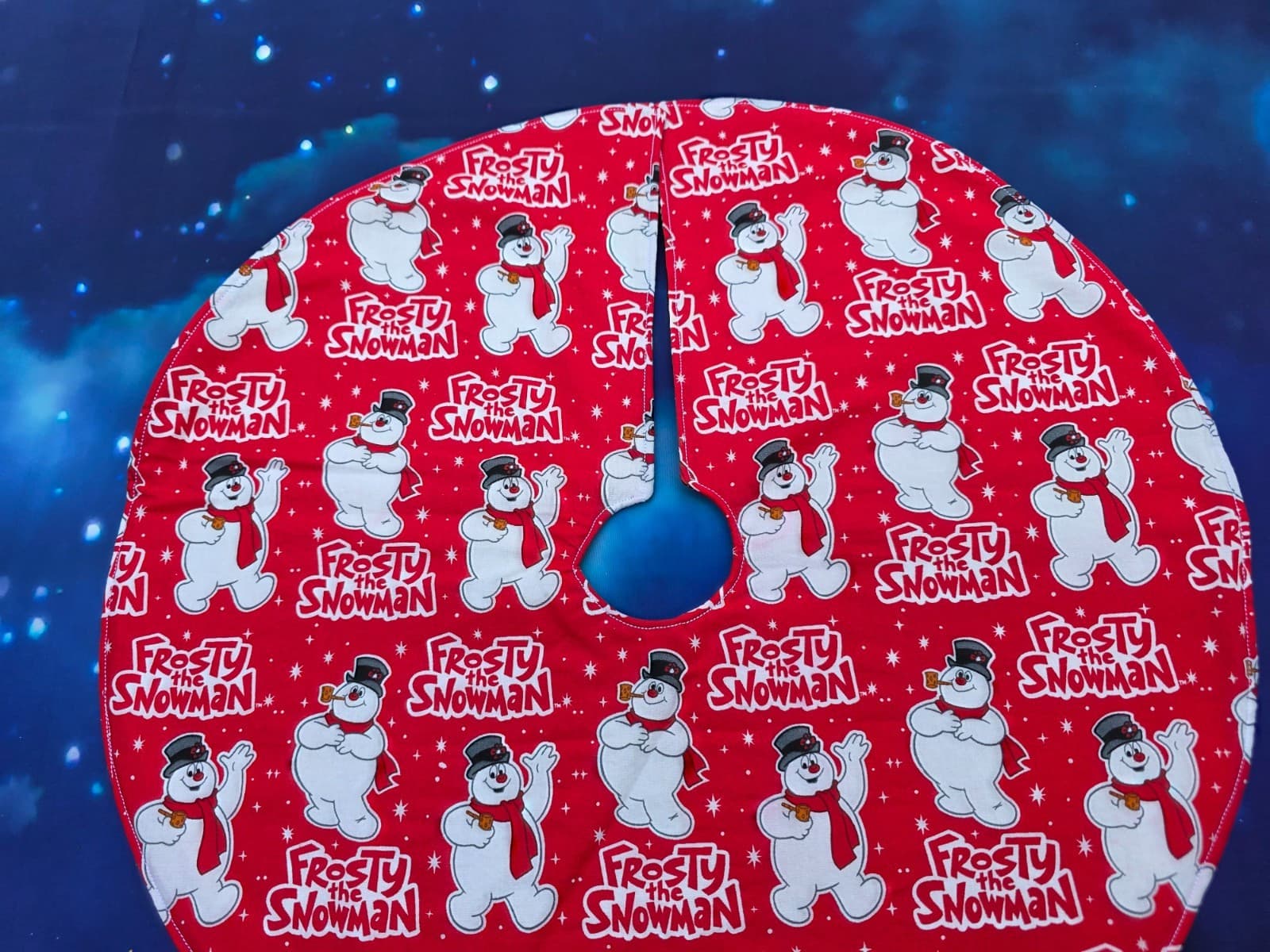Handmade Mini 19" Christmas tree skirt  red snowflakes Frosty the Snowman 3