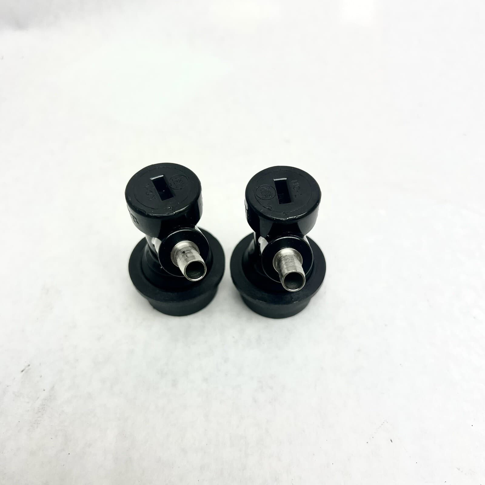 LOT OF 2 GAS LIQUID KEG QUICK CMB 168.01