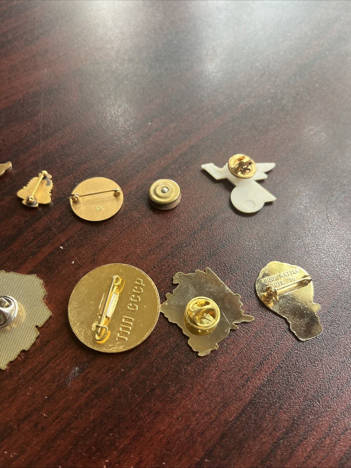 Lot Of 10 Random Mixed Lapel Hat Pins B1 5