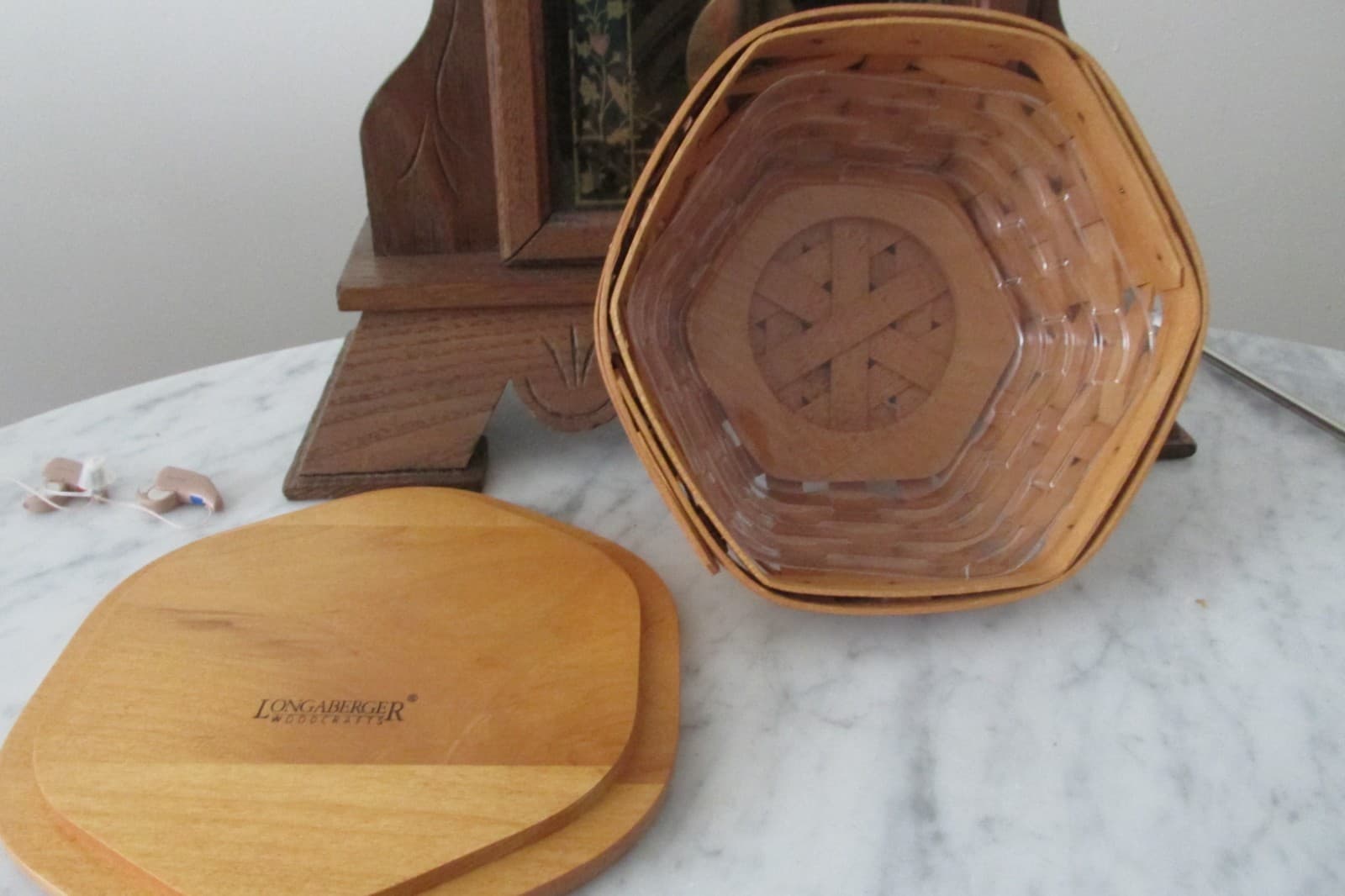 Longaberger 1998 Octagon Basket with Protector and Wood Lid 2