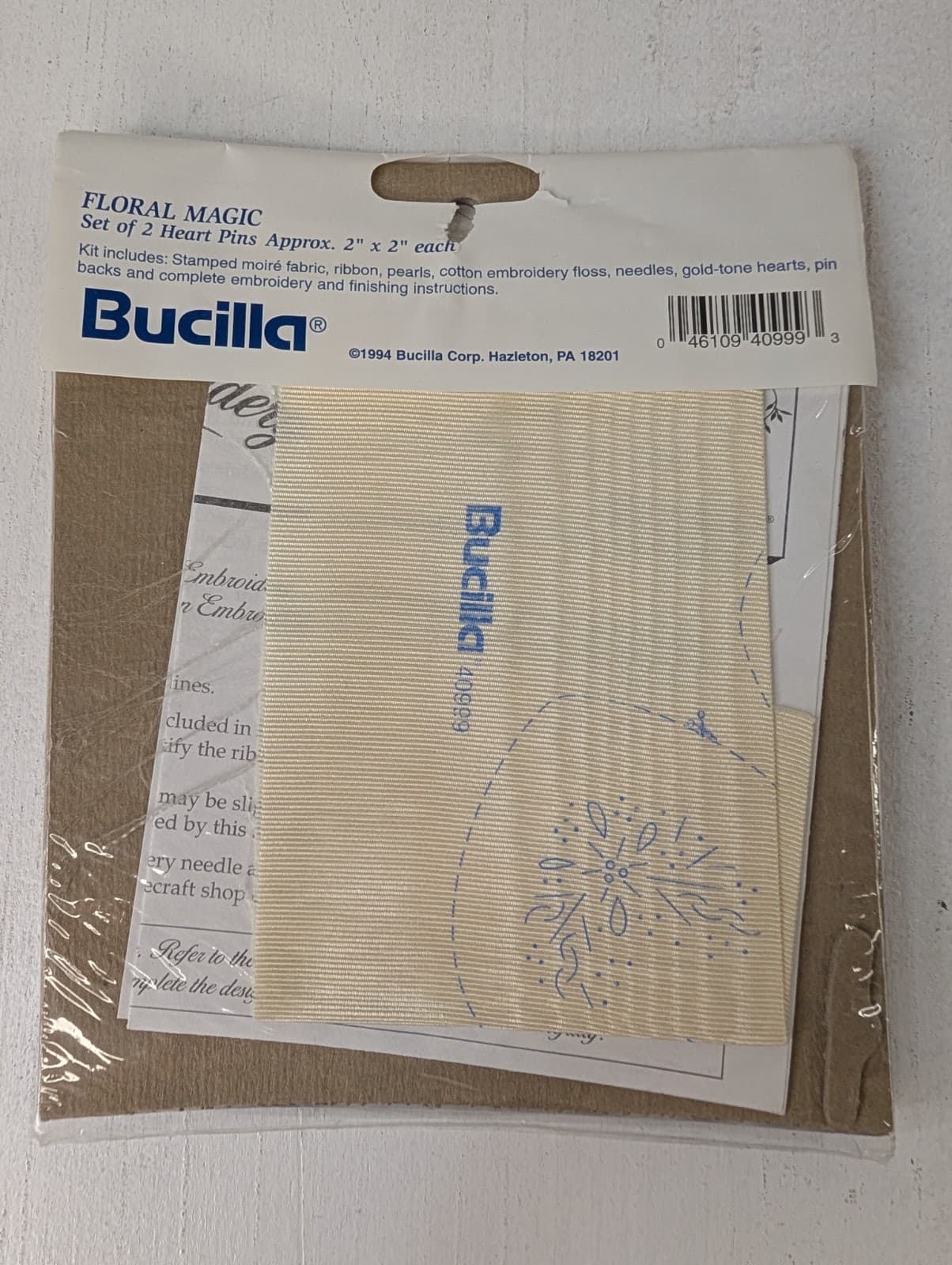 Bucilla Floral Magic Ribbon Embroidery Heart Pins 40999  Project Kit 1994 2