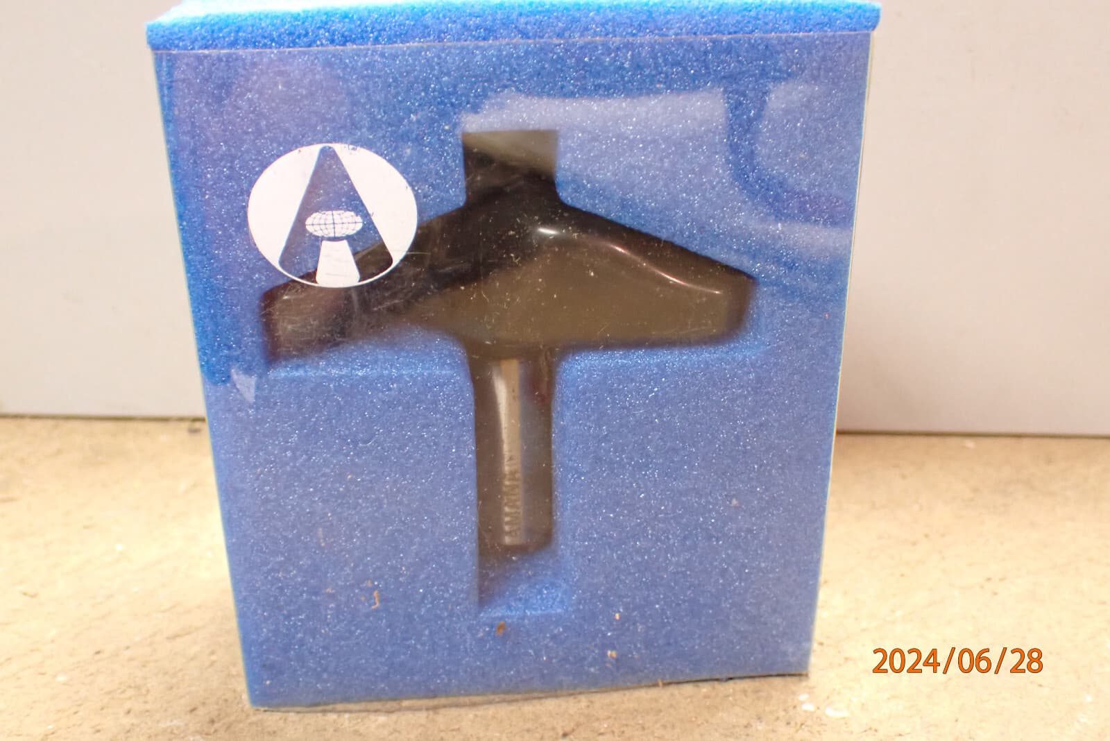 NEW OLD STOCK AMANA 54118 RAISED PANEL CARBIDE TIPPED ROUTER BIT 1/2 SHANK