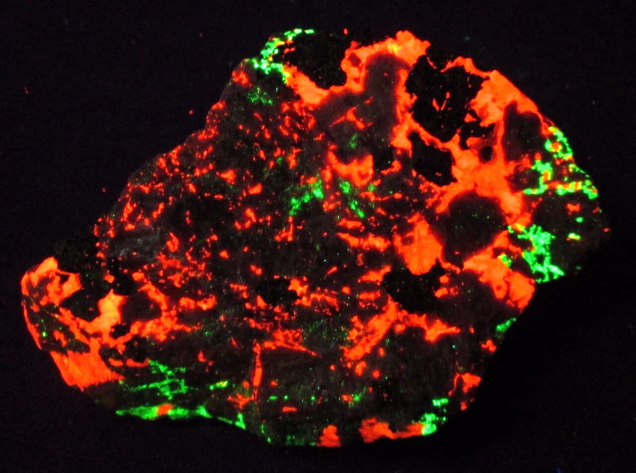 Rhodonite Willemite Calcite Franklinite Fluorescent Mineral Franklin NJ 2