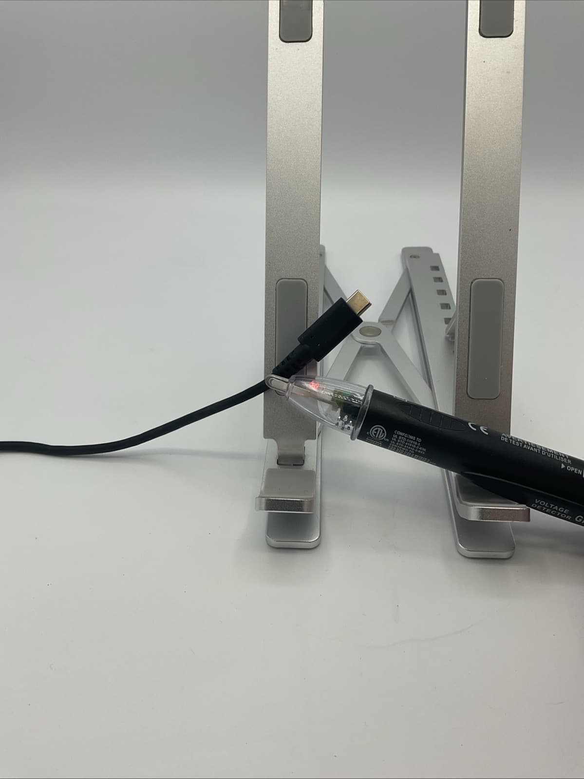 Allosun Voltage Detector GK7 70-1000v Pen Style Cat III Battery Powered Not Incu 4