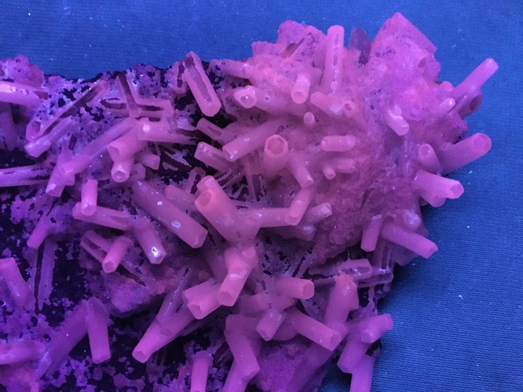 KB: FANTASTIC!! SW FL. RED CALCITE XLS. ON MATRIX FROM RIO GRANDE DO SUL, BRAZIL 6