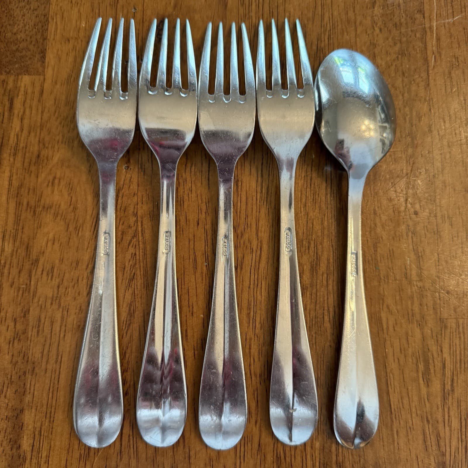 VTG Walco Stainless Steel Flatware Replacement Pieces 4 Salad Forks 1 Spoon 6