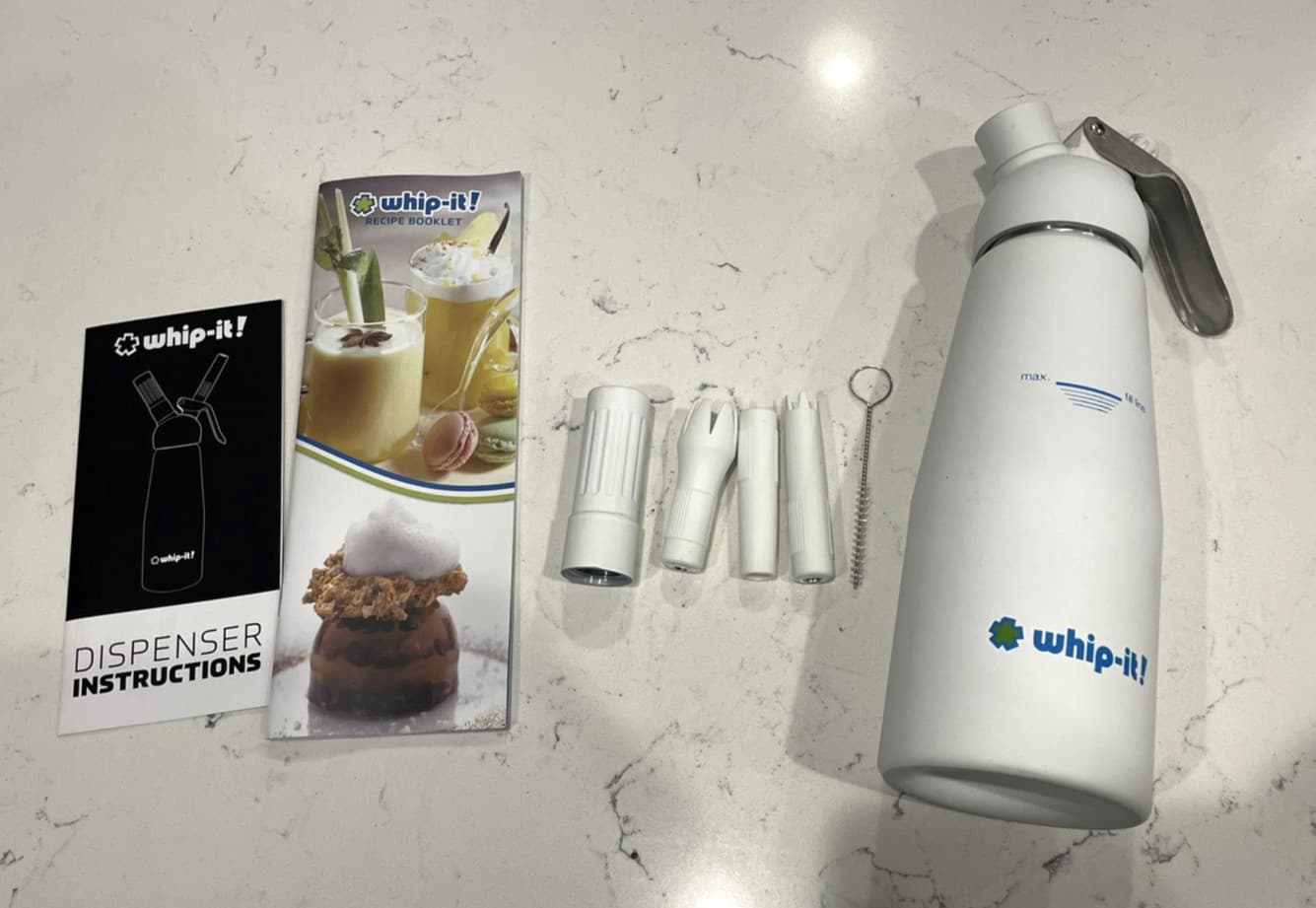 WHIP-IT CREAM WHIPPER DISPENSER .50 L White SV Plus-07 UNUSED W/ATTACHMENTS 6