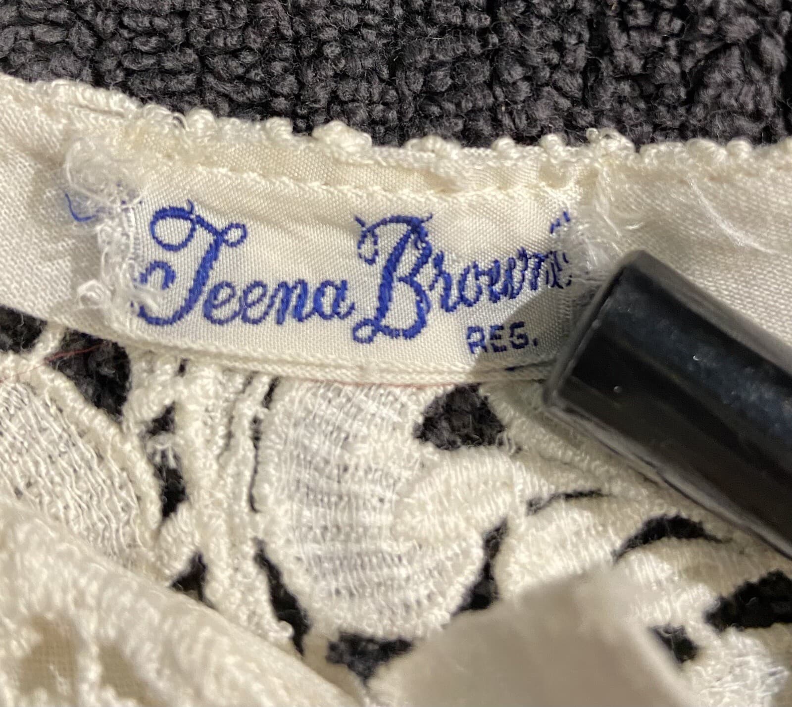 Vintage Lace Crochet Jewelled Collar Teena Brown 1950s Faux Pearls Rhinestones 3