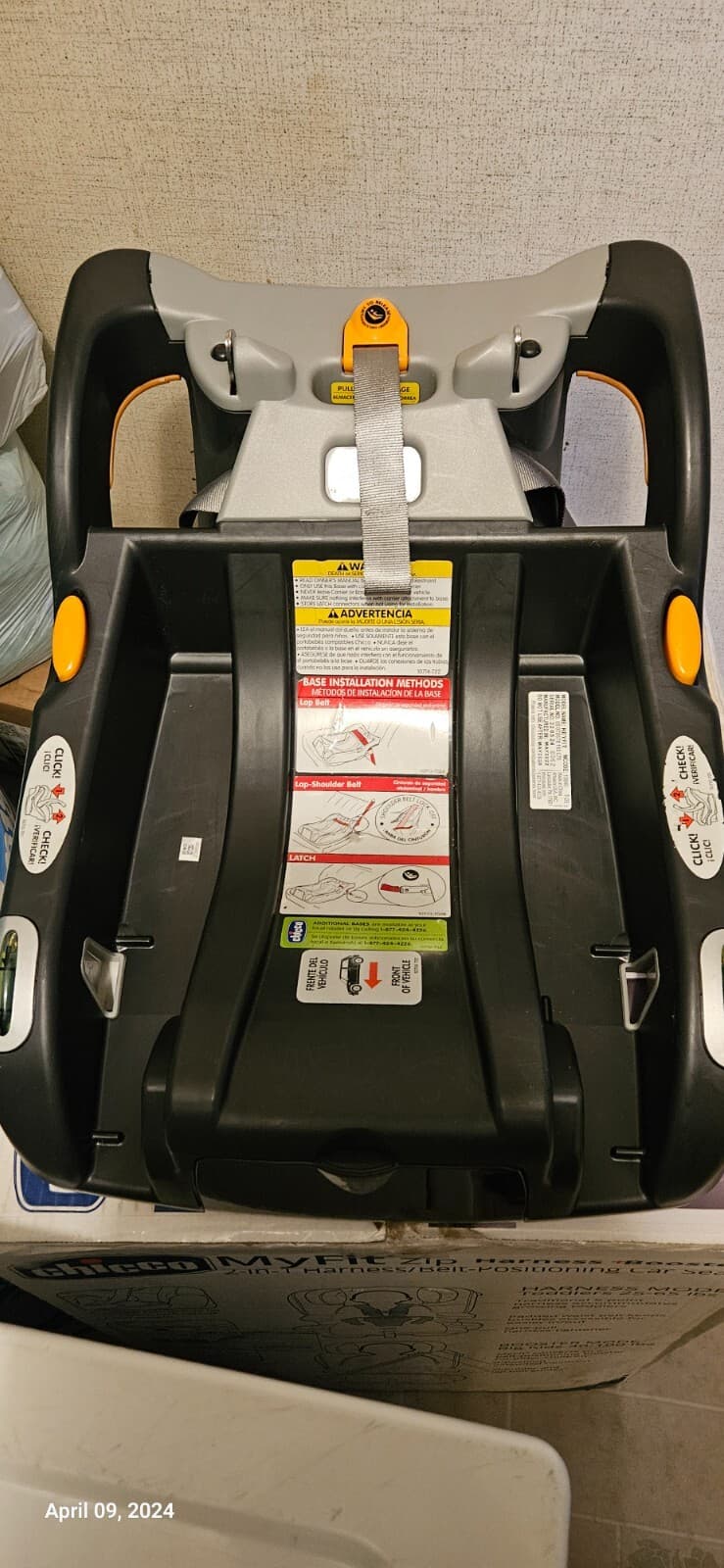 Barely used Chicco Viaro System Stroller w/ KeyFit 30 infant Seat Black 5