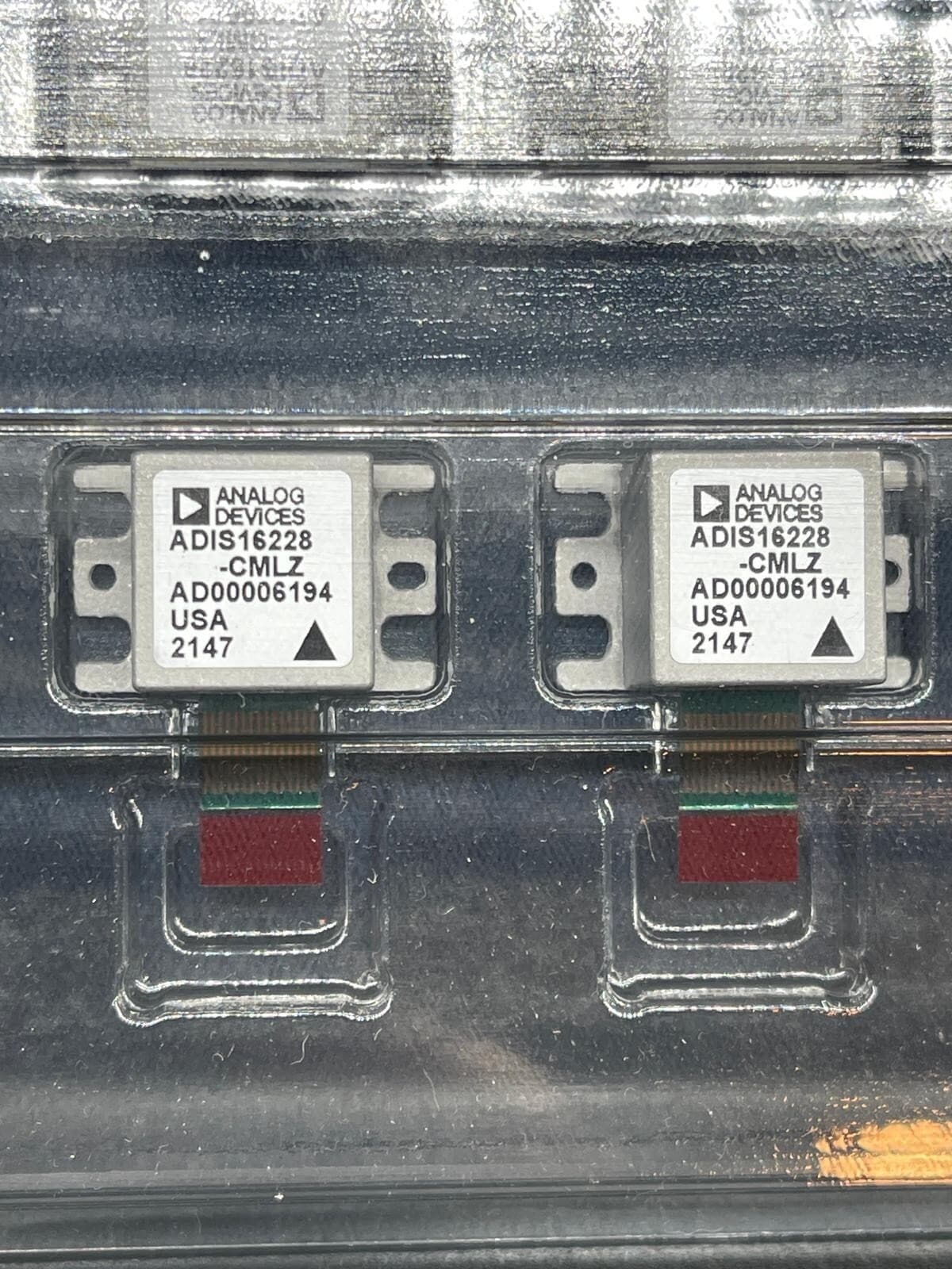 ADIS16228 Digital Triaxial Vibration Sensor with FFT Analysis and Storage