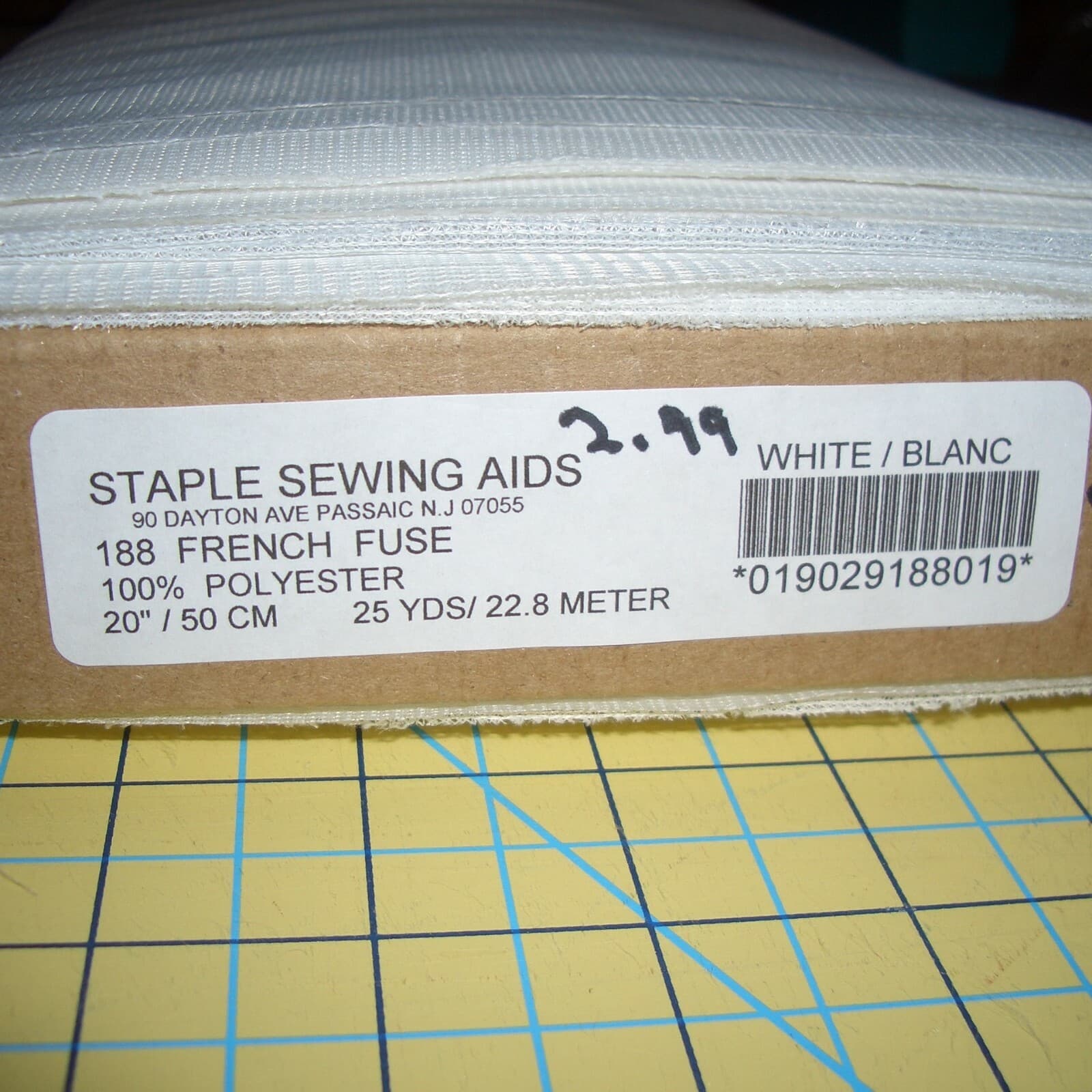 French Fuse Light Fusible Tricot Interfacing White 20" x 3 Yards  2