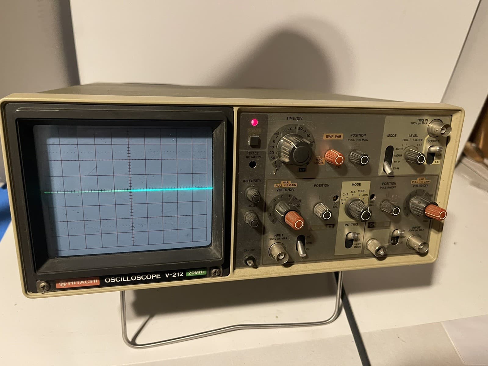 Hitachi Oscilloscope V-212 20mhz Power Tested with Manual