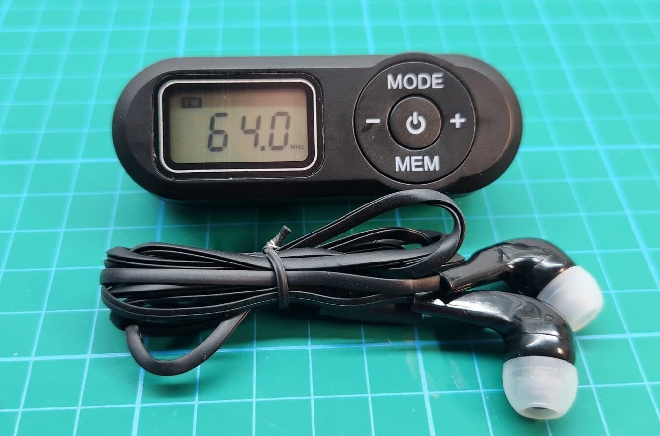 SET Micro Spy Bug operating outside FM broadcasting area and special FM receiver 4