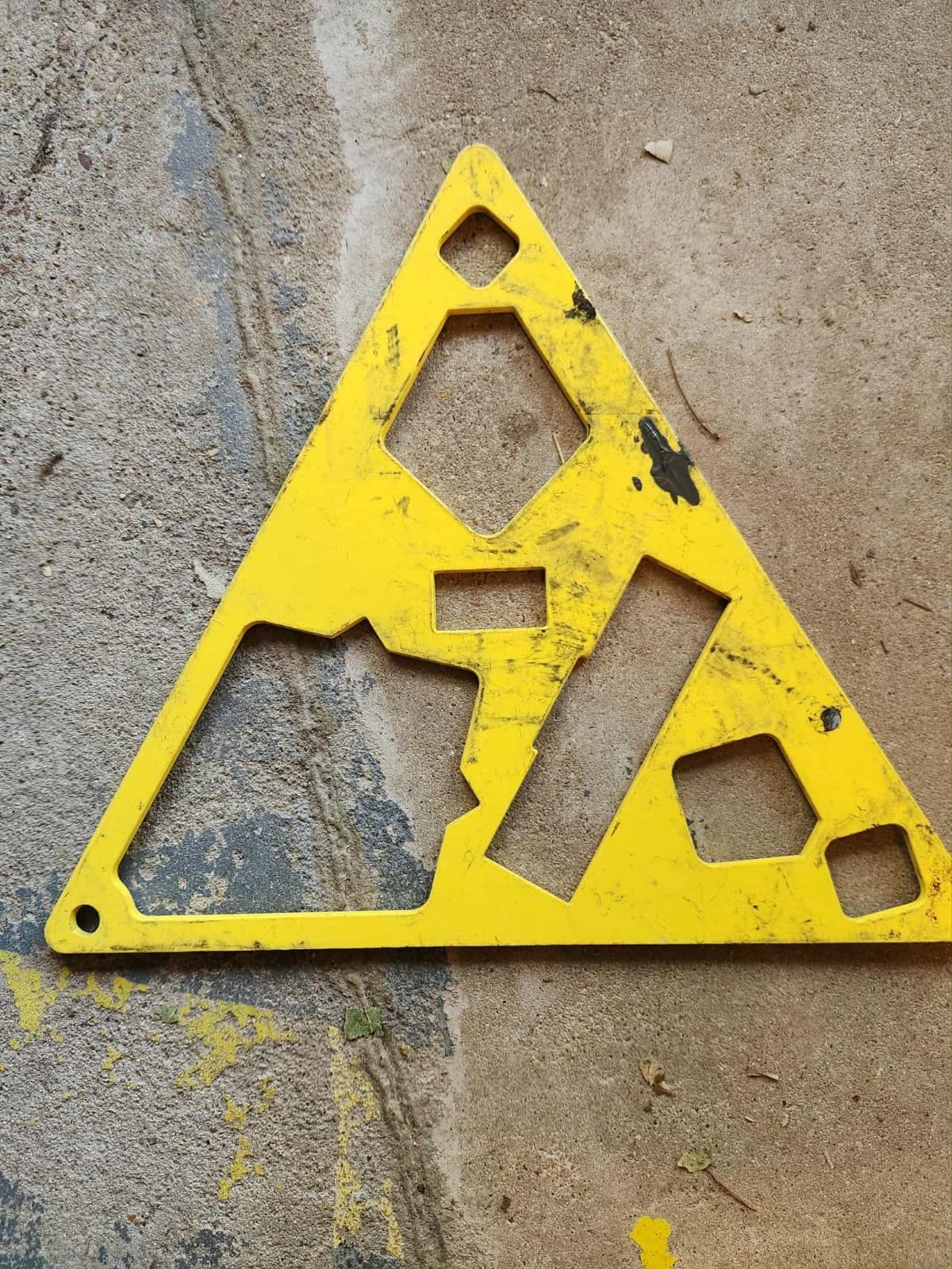 Tri-Vise Industries Triangular Plate Vise For Pipe, Conduit & Lumber Made In USA 2