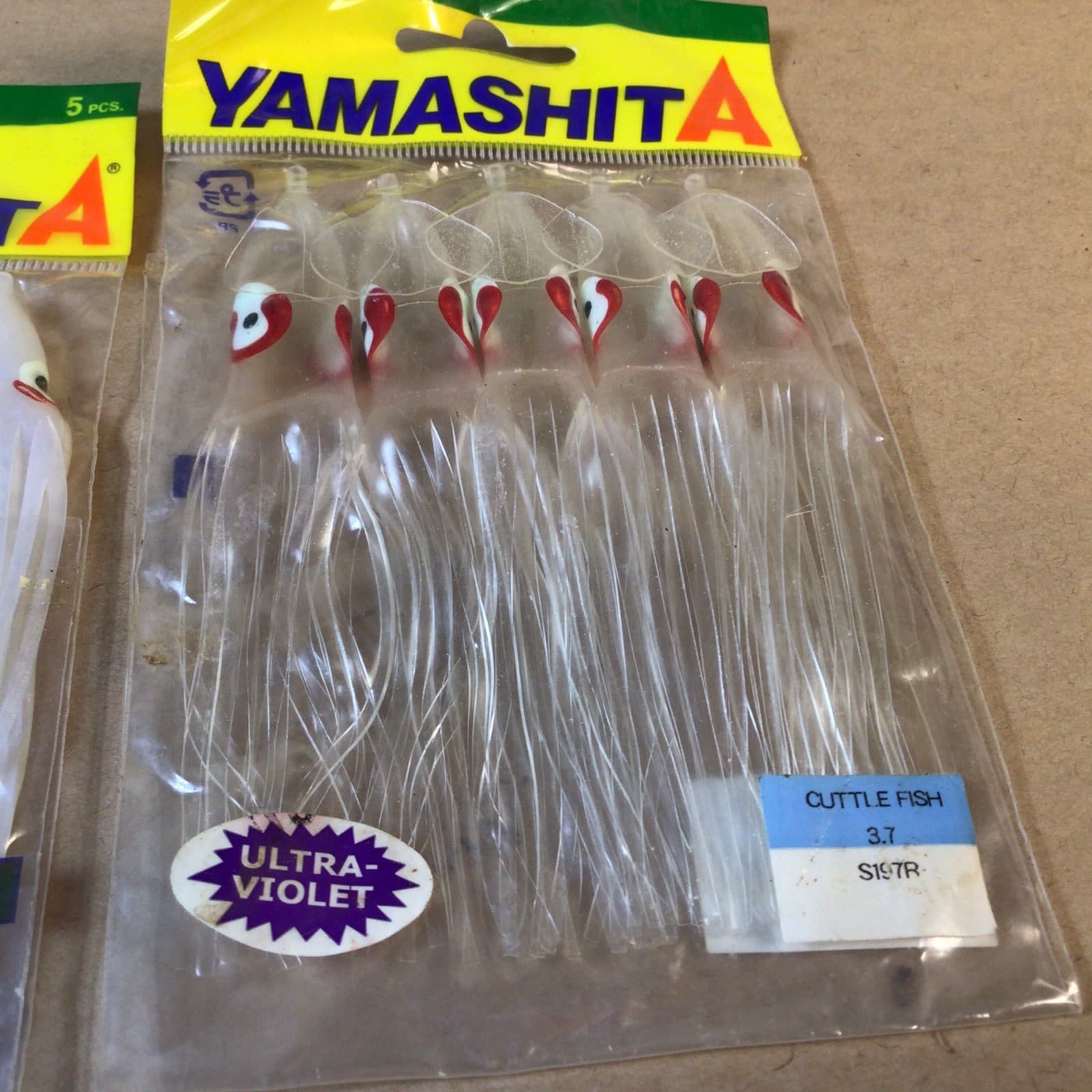 Silver Horde 10803012 Squid (Octopus 3.5) (4¼”) 5/pkg. Pearl/Aurora +Cuttle Fish 3