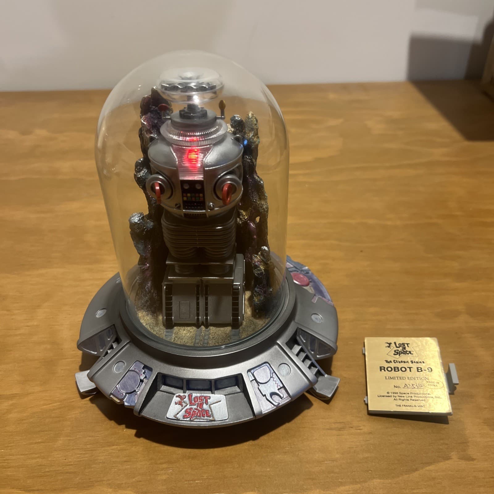 LOST IN SPACE B9 ROBOT - Talking Domed Figure - Tested Works - Limited Edition