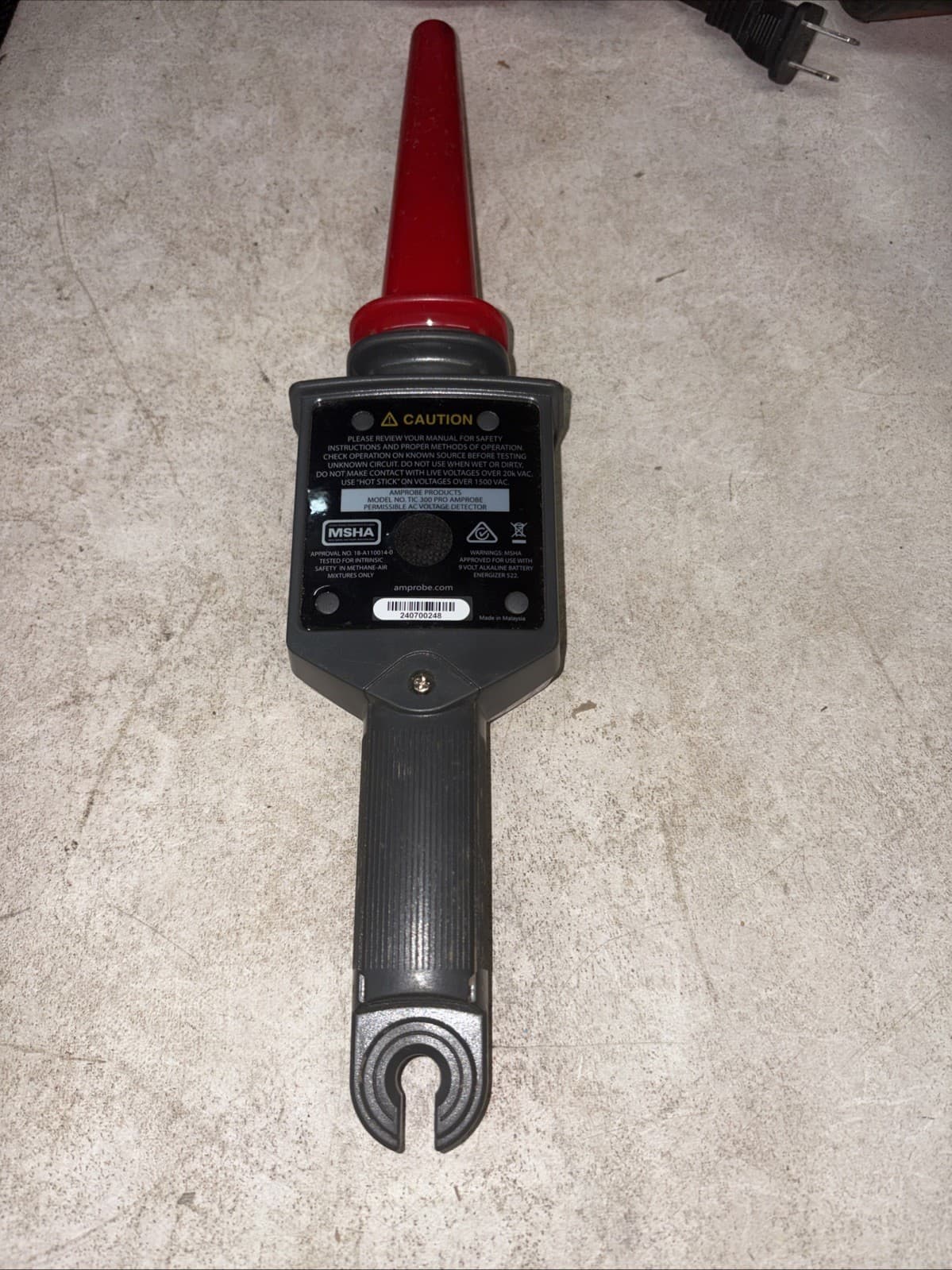 Amprobe TIC 300 PRO Voltect - Non-Contact Safe High Voltage Detector 3