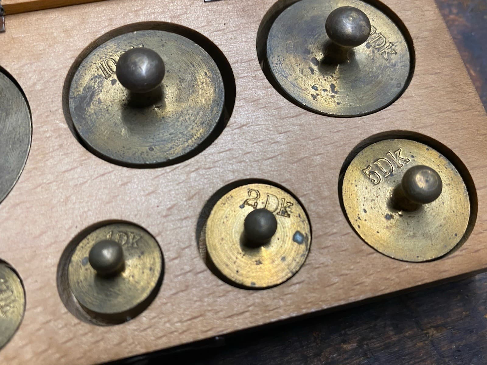 Vintage Brass Ballance  scale weights Set 5